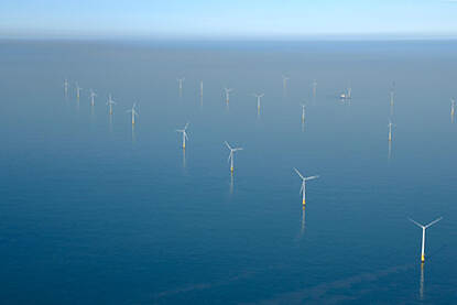 plaatje voor het nieuws over WRR bezoekt Vattenfall in IJmuiden_windmolen_noordzee